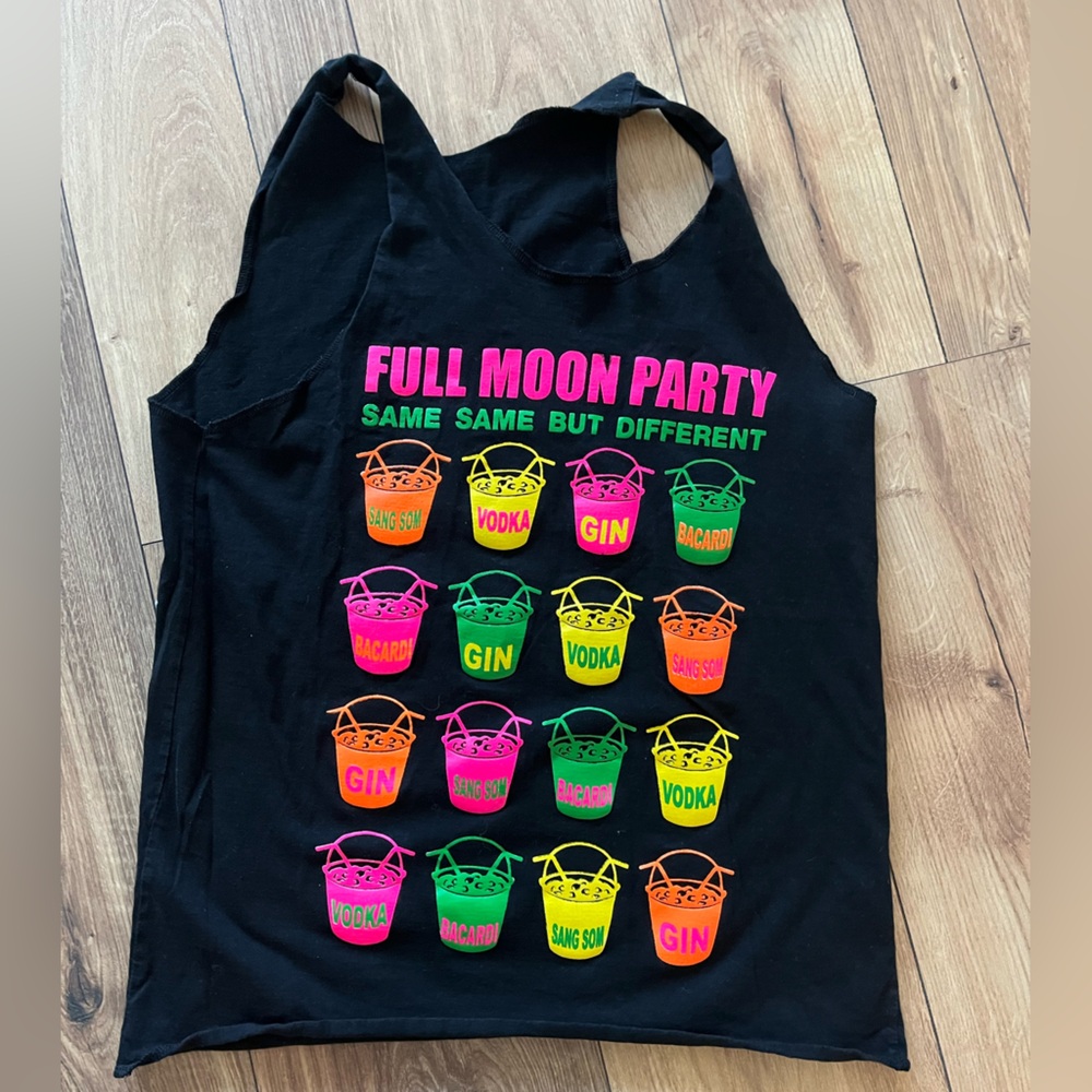 Black Full Moon Party Graphic Tank Top S